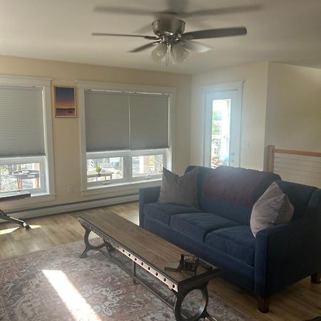 Roberts Lake House Room #3 科尔切斯特 外观 照片